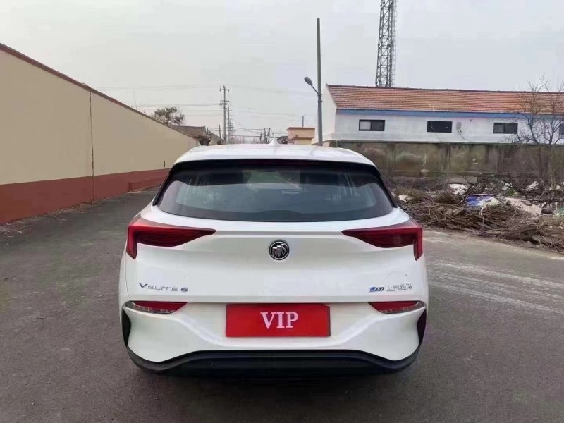 青岛23年别克微蓝8