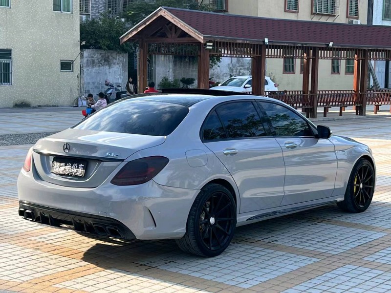 汕头18年奔驰C8