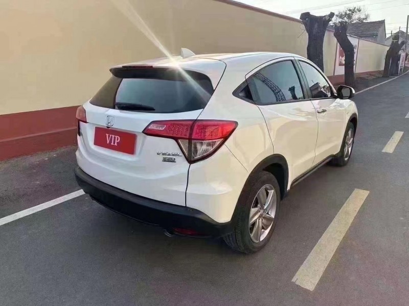 青岛22年本田缤智5