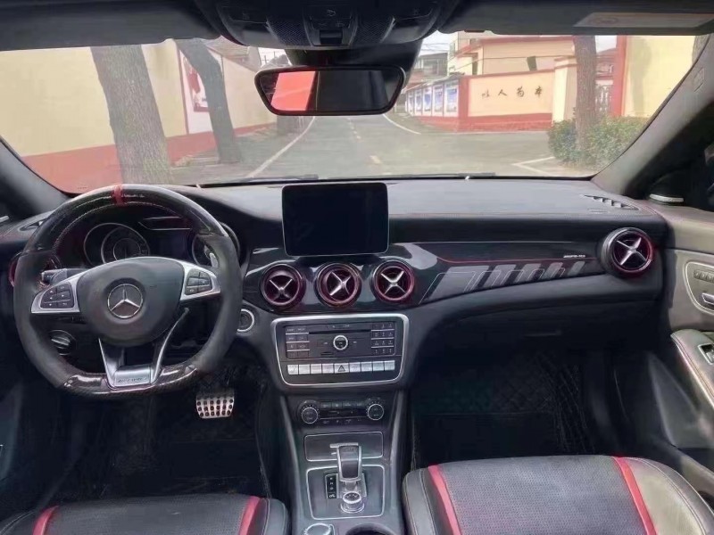 青岛18年奔驰AMG8