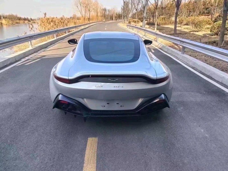 枣庄19年阿斯顿·马丁V8 Vantage9