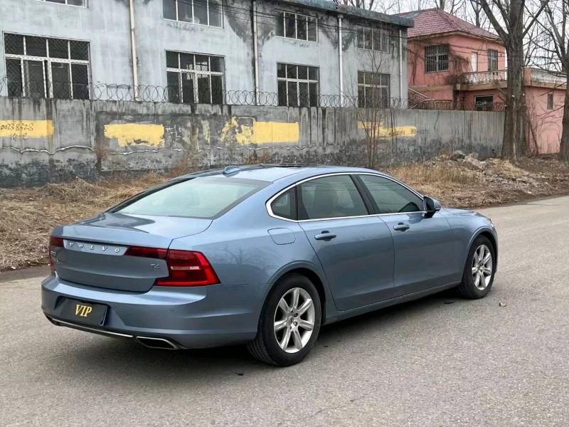 东营17年沃尔沃S907