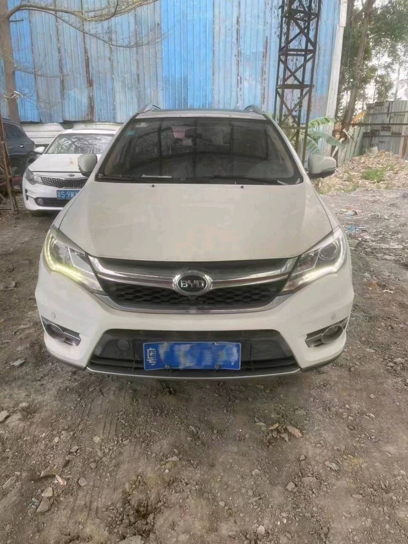 珠海17年比亚迪S71