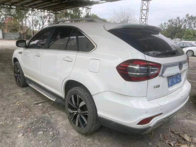 珠海17年比亚迪S79