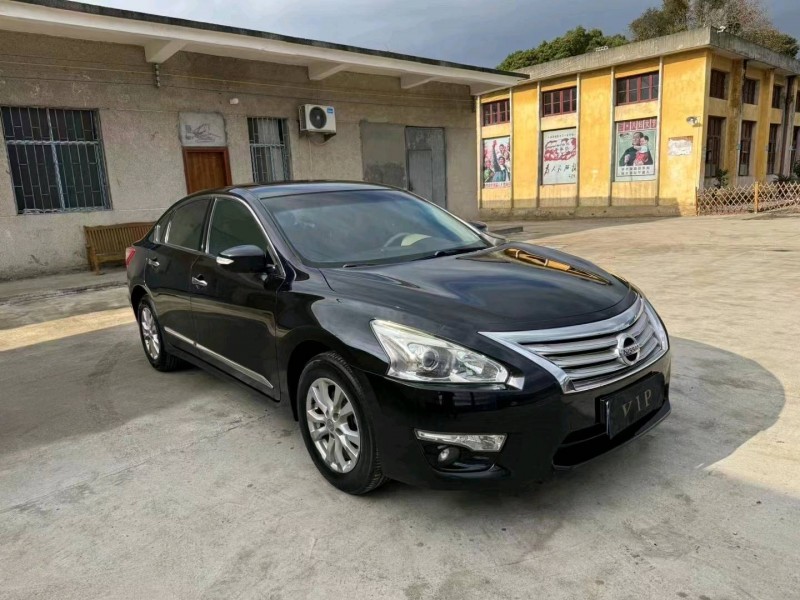 衡陽14年日產天籟2