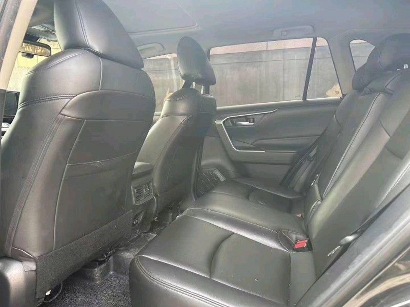 枣庄20年丰田RAV4荣放8