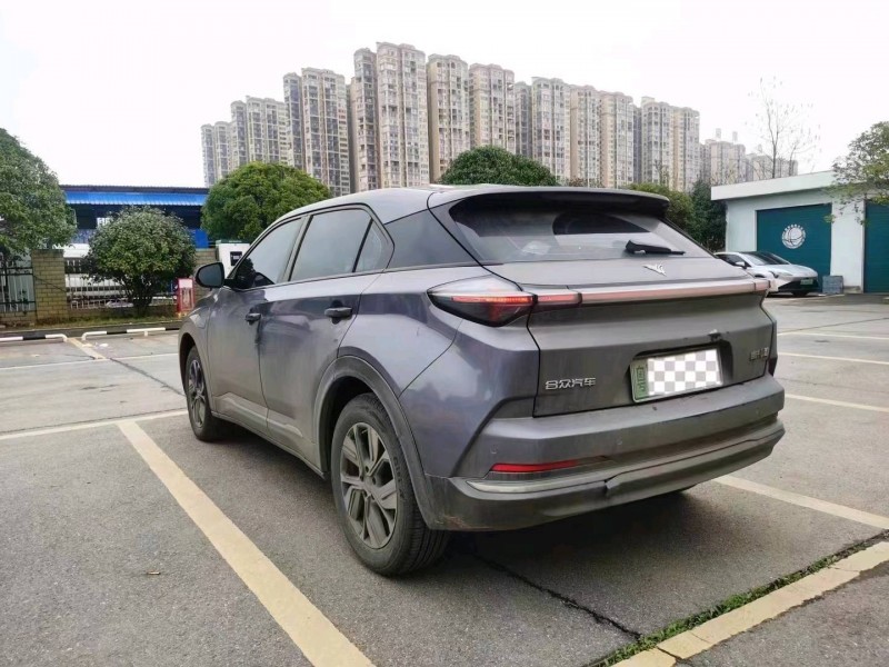 衡陽23年哪吒U7