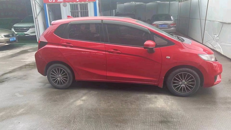 广州17年本田飞度5