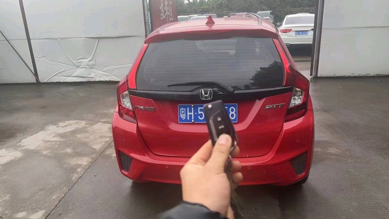 广州17年本田飞度8