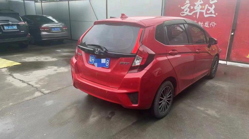 广州17年本田飞度9