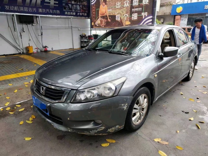 广州10年本田雅阁3