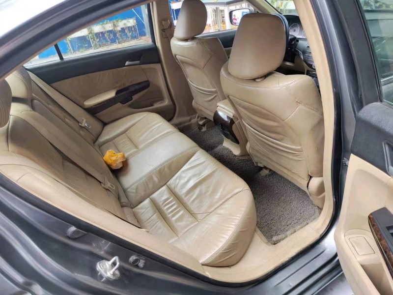 广州10年本田雅阁6