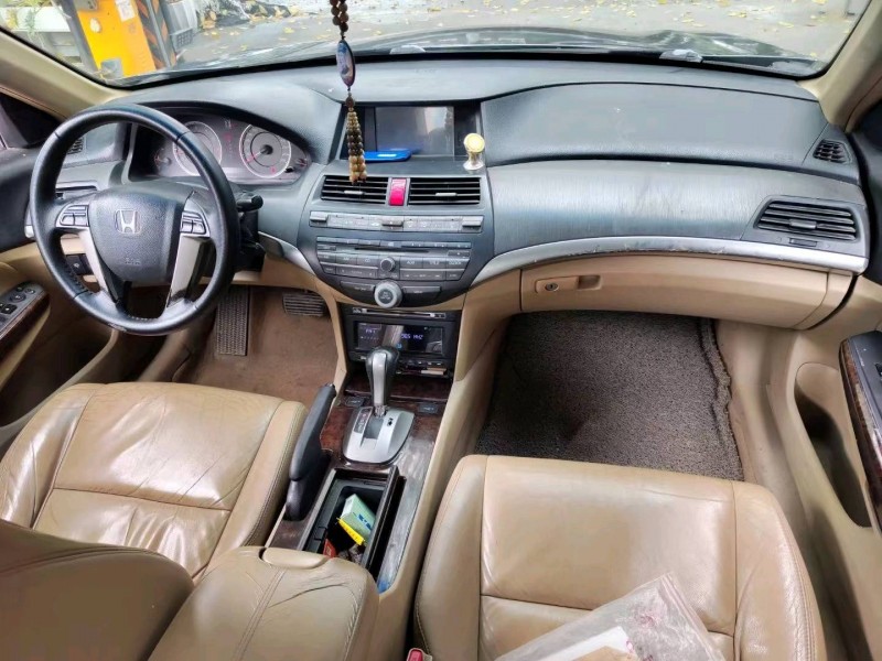 广州10年本田雅阁8