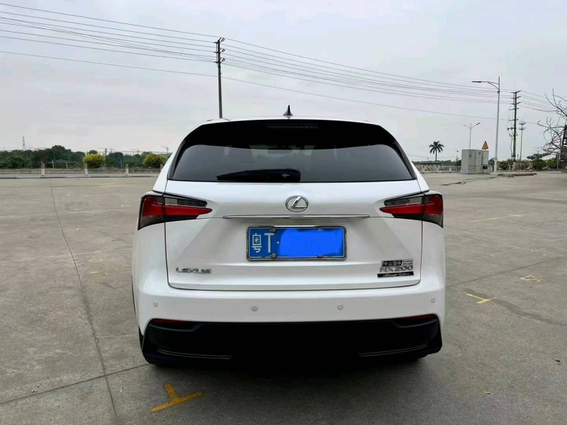 汕头17年雷克萨斯NX5