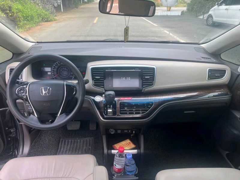 珠海17年本田奥德赛6