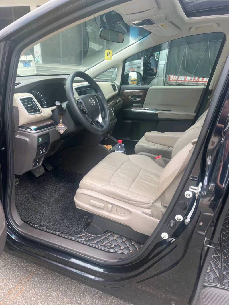 珠海17年本田奥德赛8