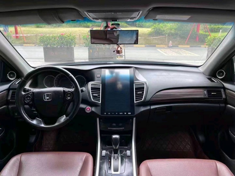 珠海17年本田雅阁6