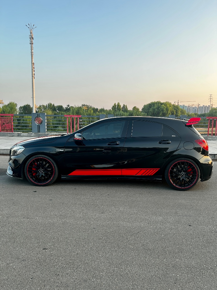 聊城17年奔驰AMG4