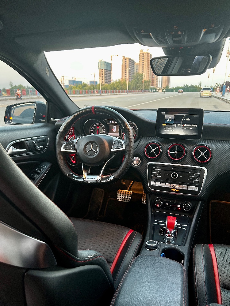 聊城17年奔驰AMG7