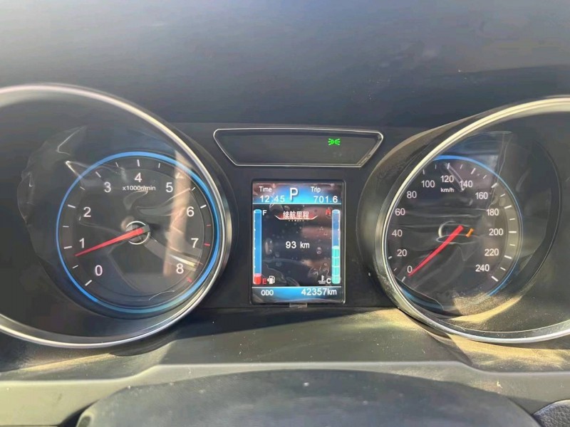 重庆17年众泰T600 Coupe6