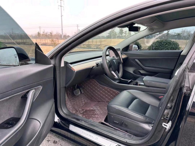 鹽城20年特斯拉MODEL 37