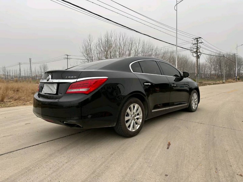 徐州15年别克君越8