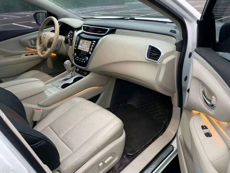 宜昌17年日產樓蘭8