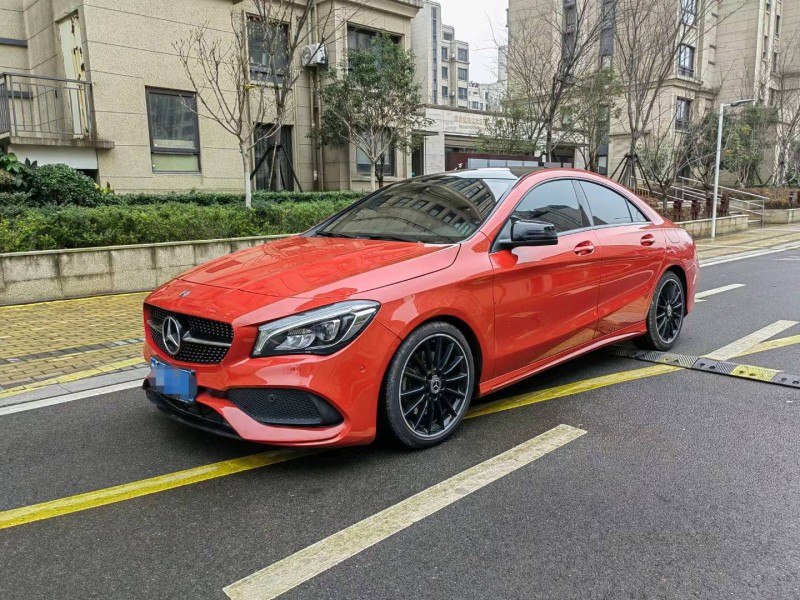 徐州17年奔驰CLA3