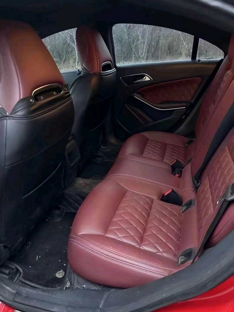 济南16年奔驰CLA7