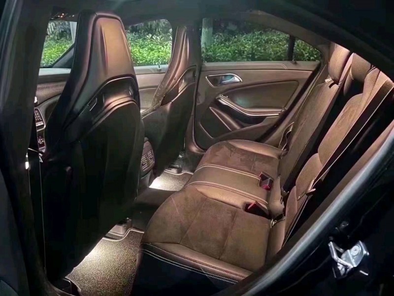 济南19年奔驰AMG5