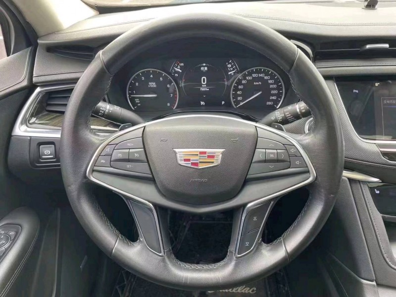 宜昌18年凱迪拉克XT55