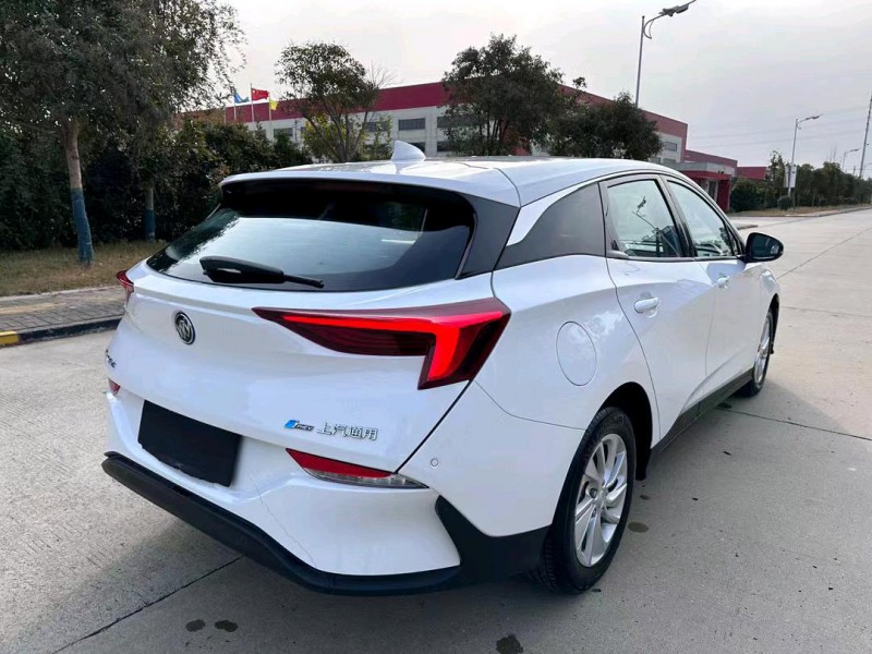 盐城23年别克微蓝7