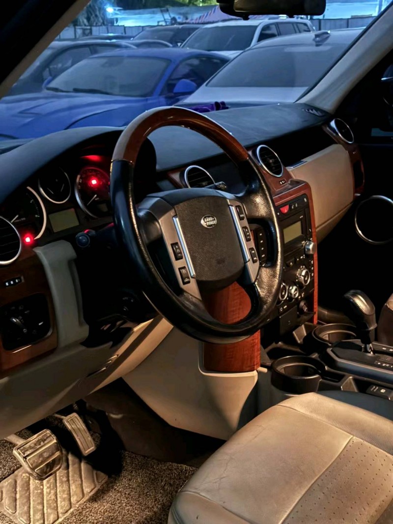 广州10年路虎发现3