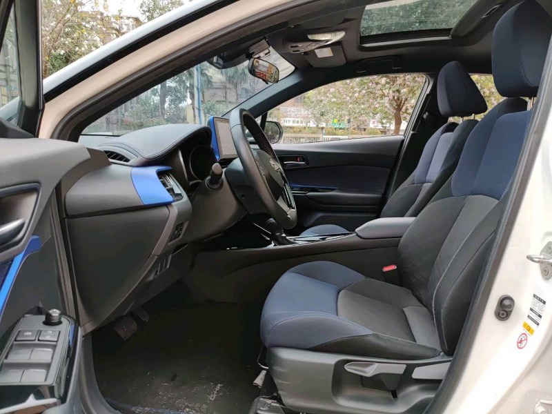 佛山19年丰田CHR4