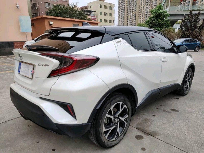 佛山19年丰田CHR8