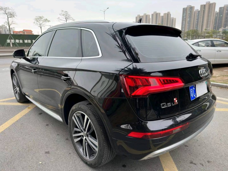 佛山20年奥迪Q55
