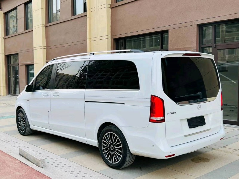 聊城20年奔驰V8