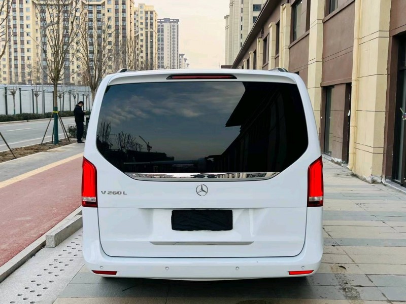 聊城20年奔驰V9