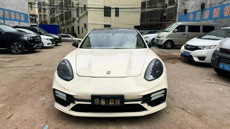 广州11年保时捷帕拉梅拉1