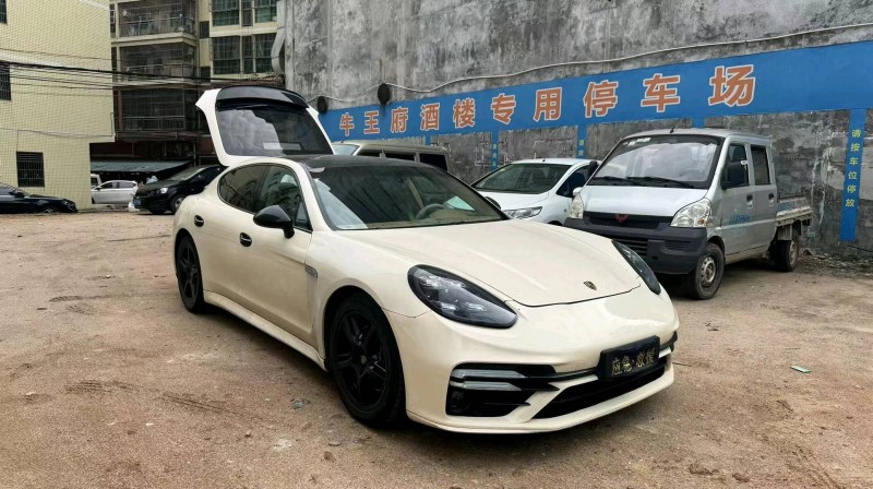 广州11年保时捷帕拉梅拉3