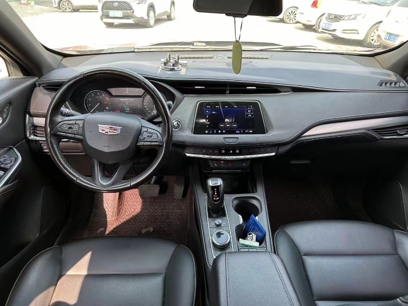 临沂19年凯迪拉克XT46