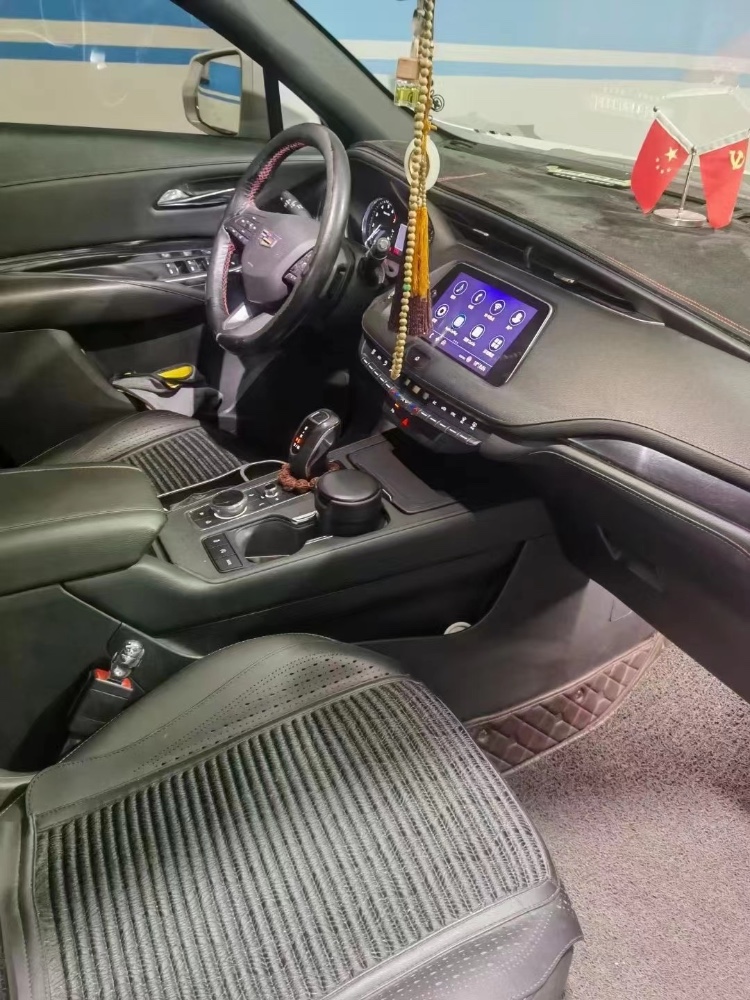 赤峰19年凱迪拉克XT44