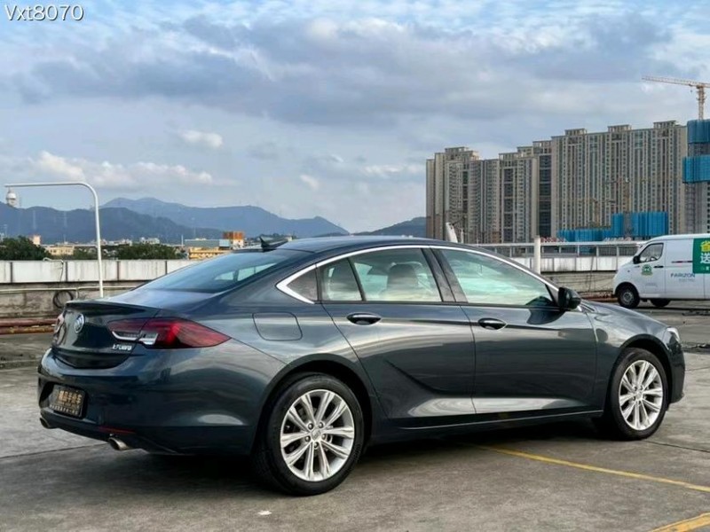 东莞22年别克君威7