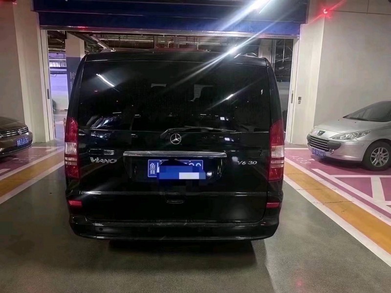 潍坊16年奔驰唯雅诺9