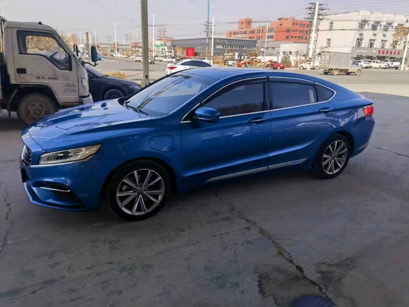 保定19年吉利博瑞2