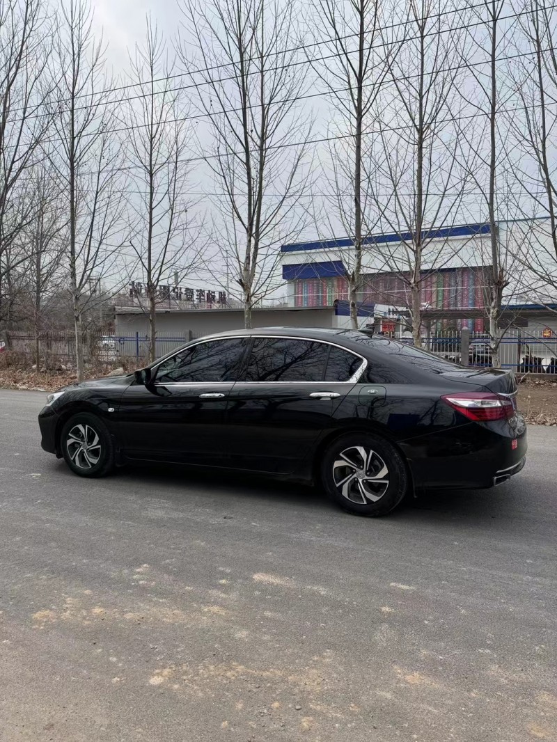 菏泽17年本田雅阁6