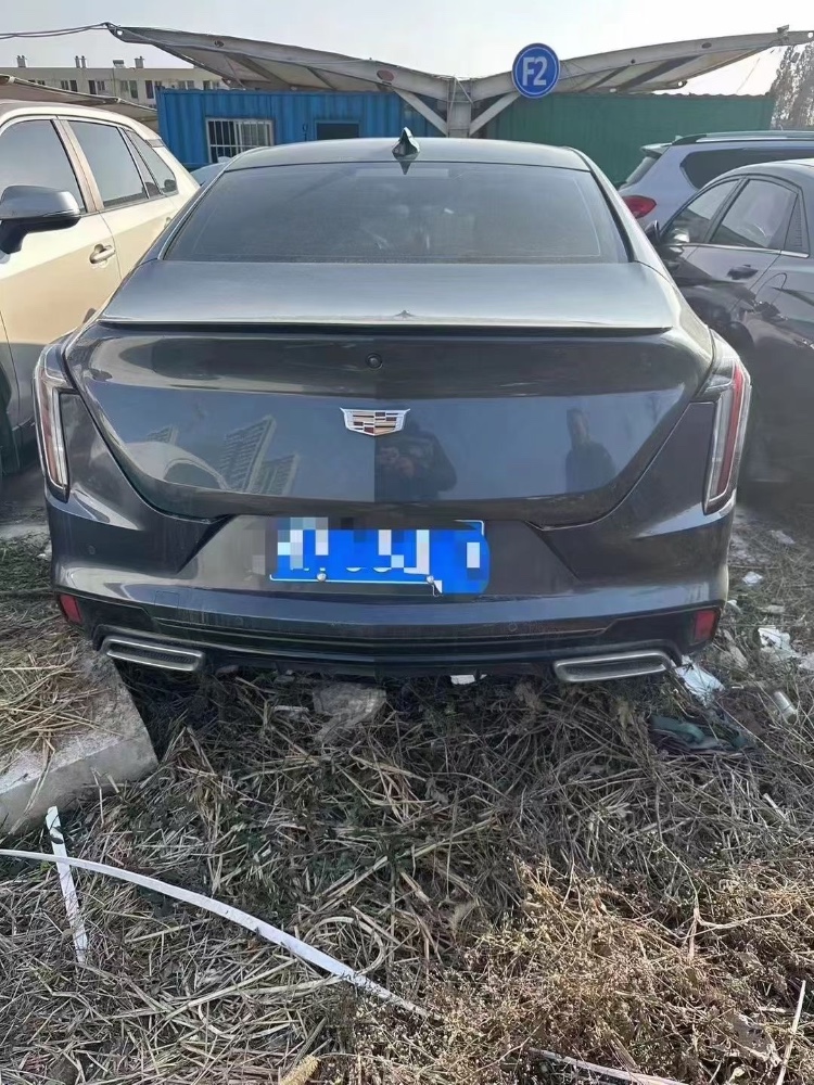 济宁21年凯迪拉克CT42