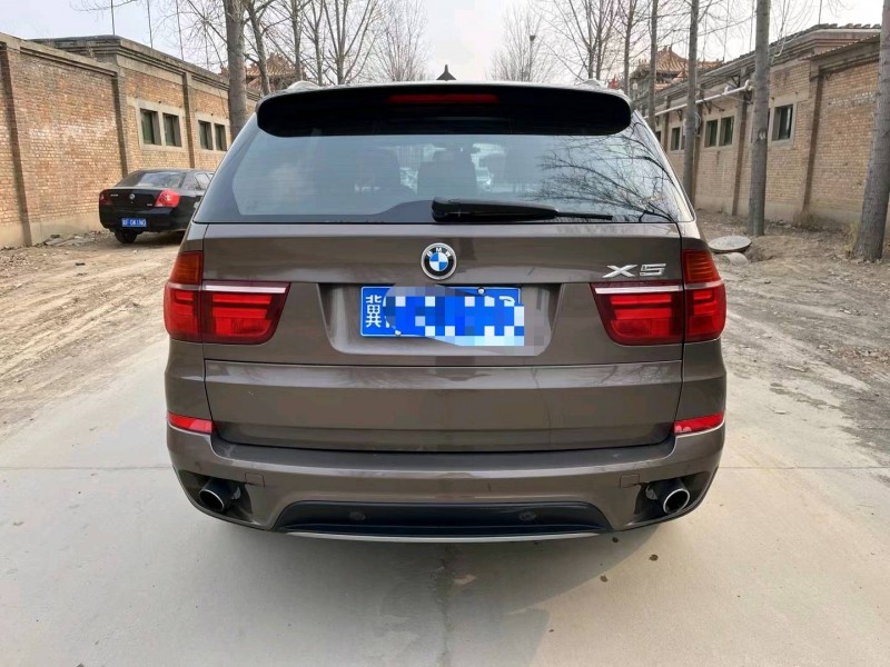 保定14年宝马X59