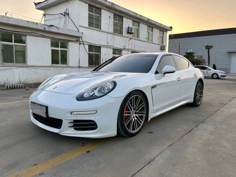 徐州11年保时捷帕拉梅拉2