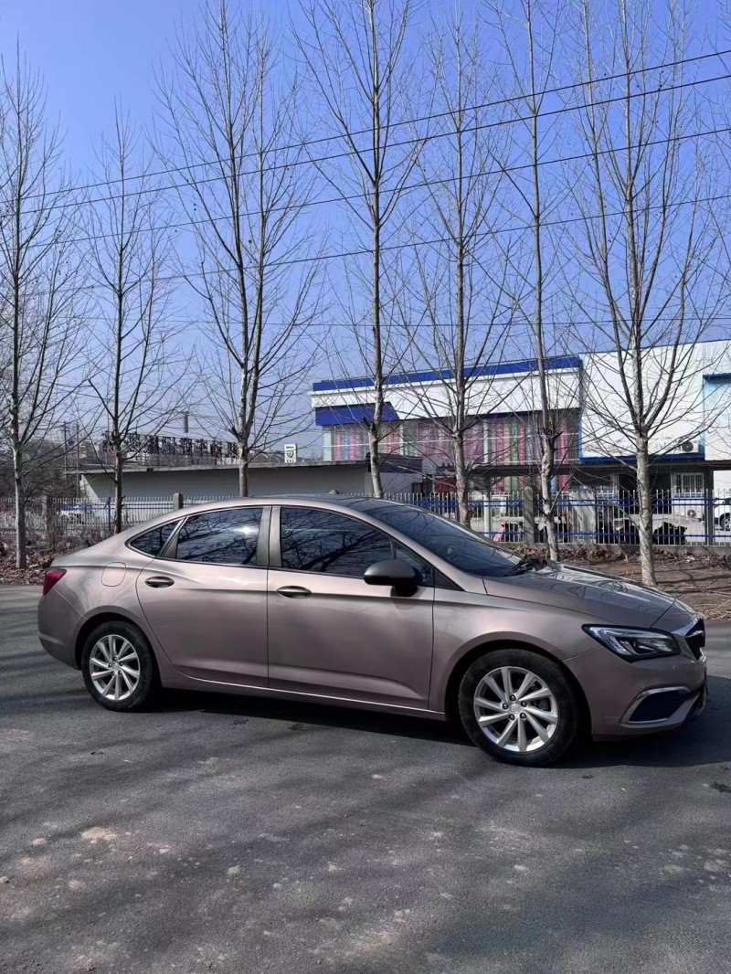 菏泽19年别克威朗2